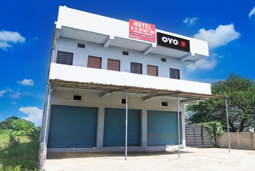 HOTEL O S S STAY INN