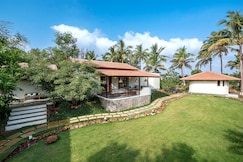 CosmicStays - Joshet A Mediterranean Farmstay - 3BHK Villa, Atpadi