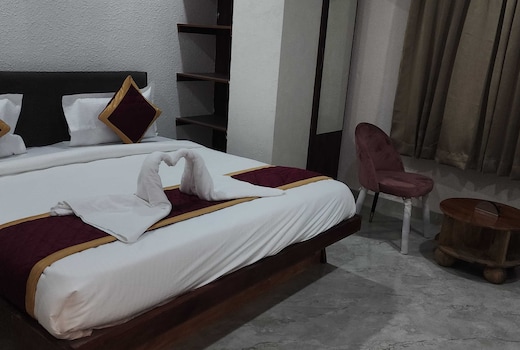 Hotel O Gayathri Comfort