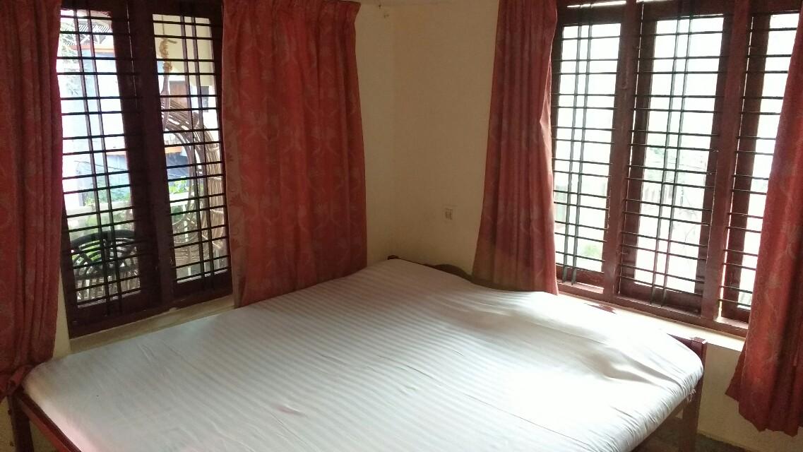 European Lounge (Whole Property)-6 BHK Homestay - Tap to explore photos