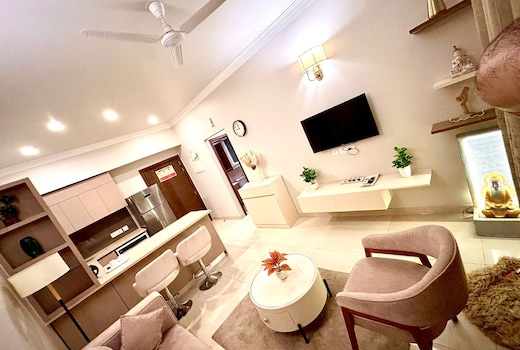 Serene Homes   Central Park Flower Valley