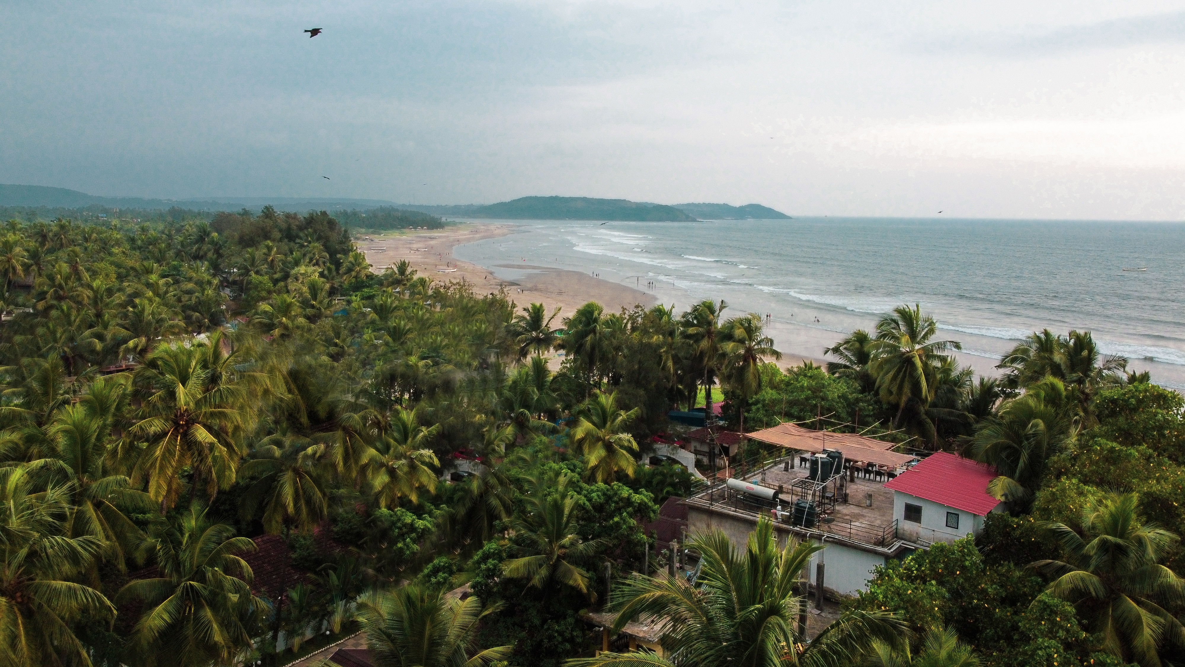 Hotel 7 wonders by Morjim Sea Waves - Tap to explore photos