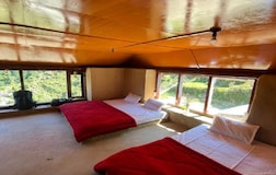 Mud House- Family Four Bed Room