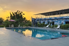 MODHERA SUNRISE RESORT, Kalol