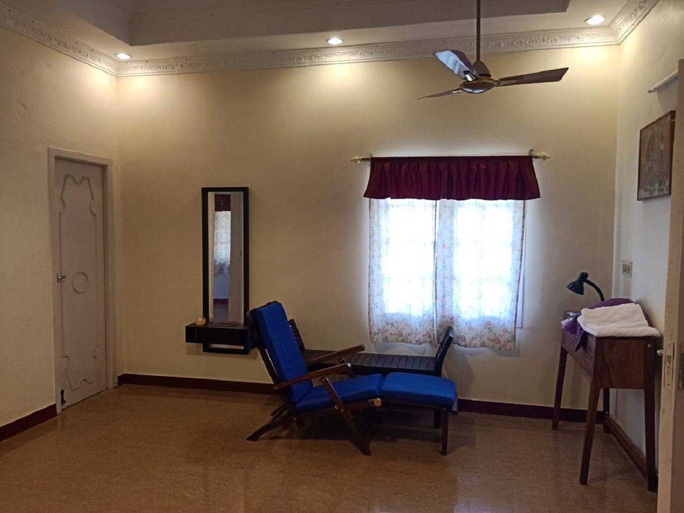 Independent 1BHK Beach House - Tap to explore photos