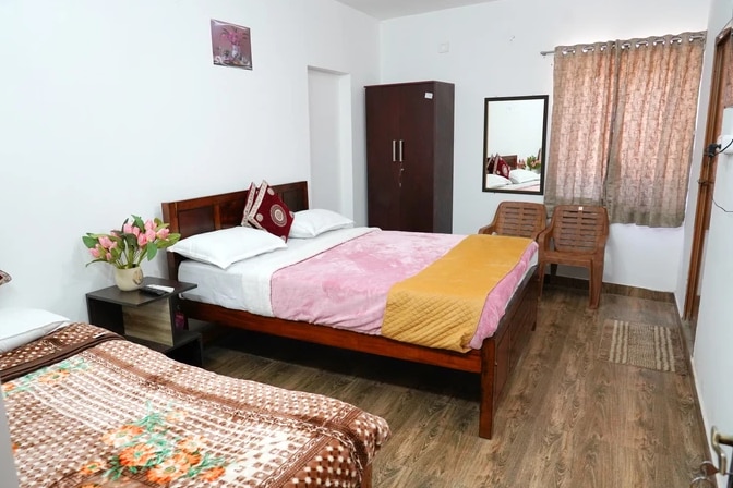 Happy Homestay Ooty Rooms and Caretaker - Tap to explore photos