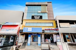 Super Hotel O Rajahmundry Central Railway Station Formerly Sanjeevi Residency, Rajahmundry