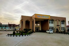 The Amson Resorts, Moga