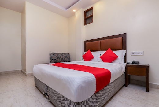 OYO Flagship Delhi Empire