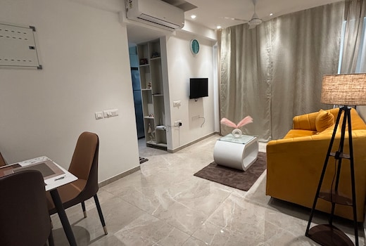 Luxury 1bhk fully furnished apartment powai