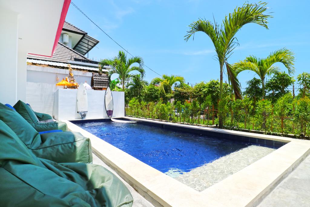 Get Margarita Surf Hostel Canggu Background