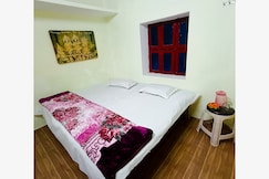 Shivamdeep Guest House, Varanasi