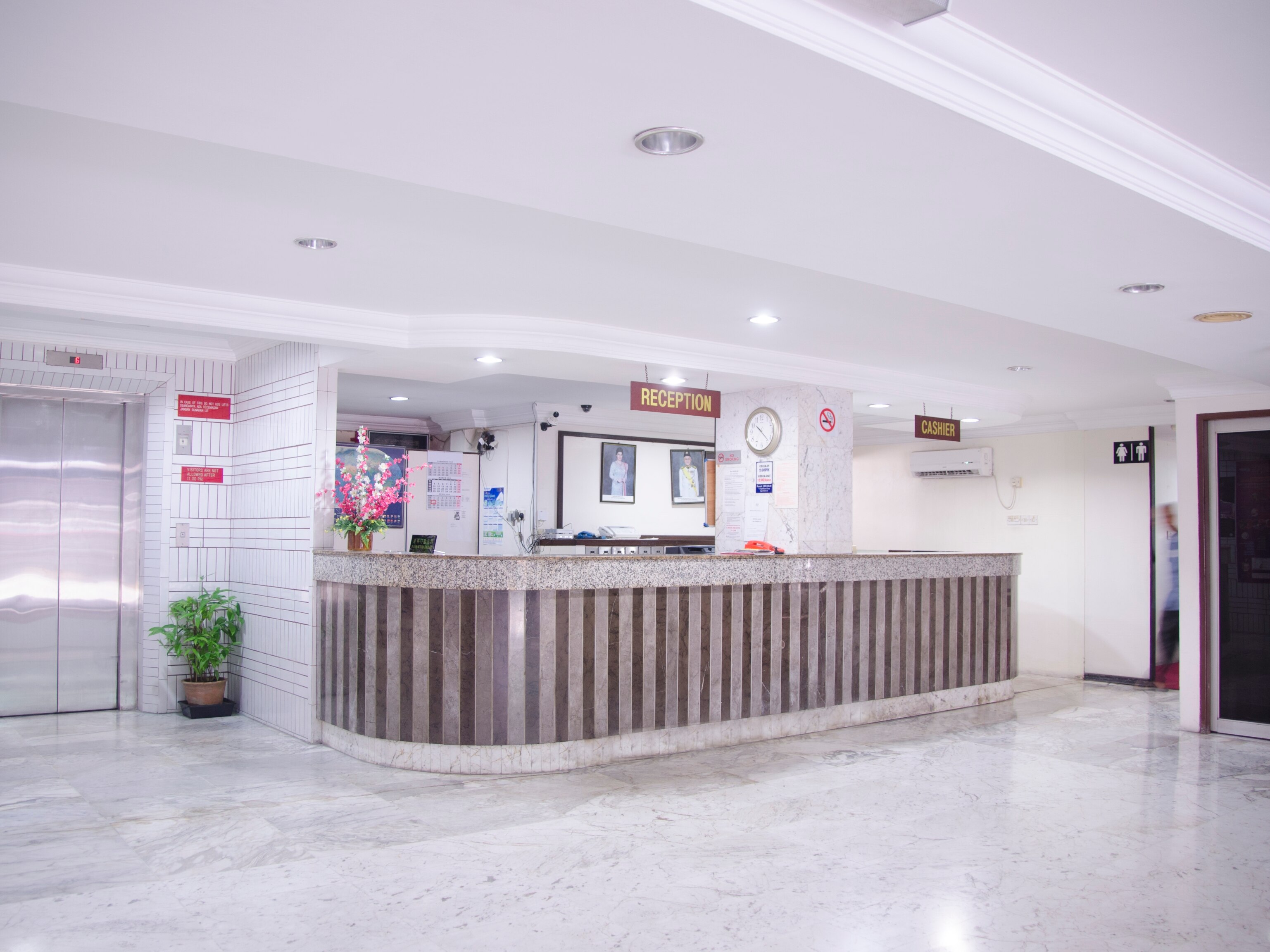 Oyo 979 Hua Kuok Inn Kuching 3 8 Price Address Reviews