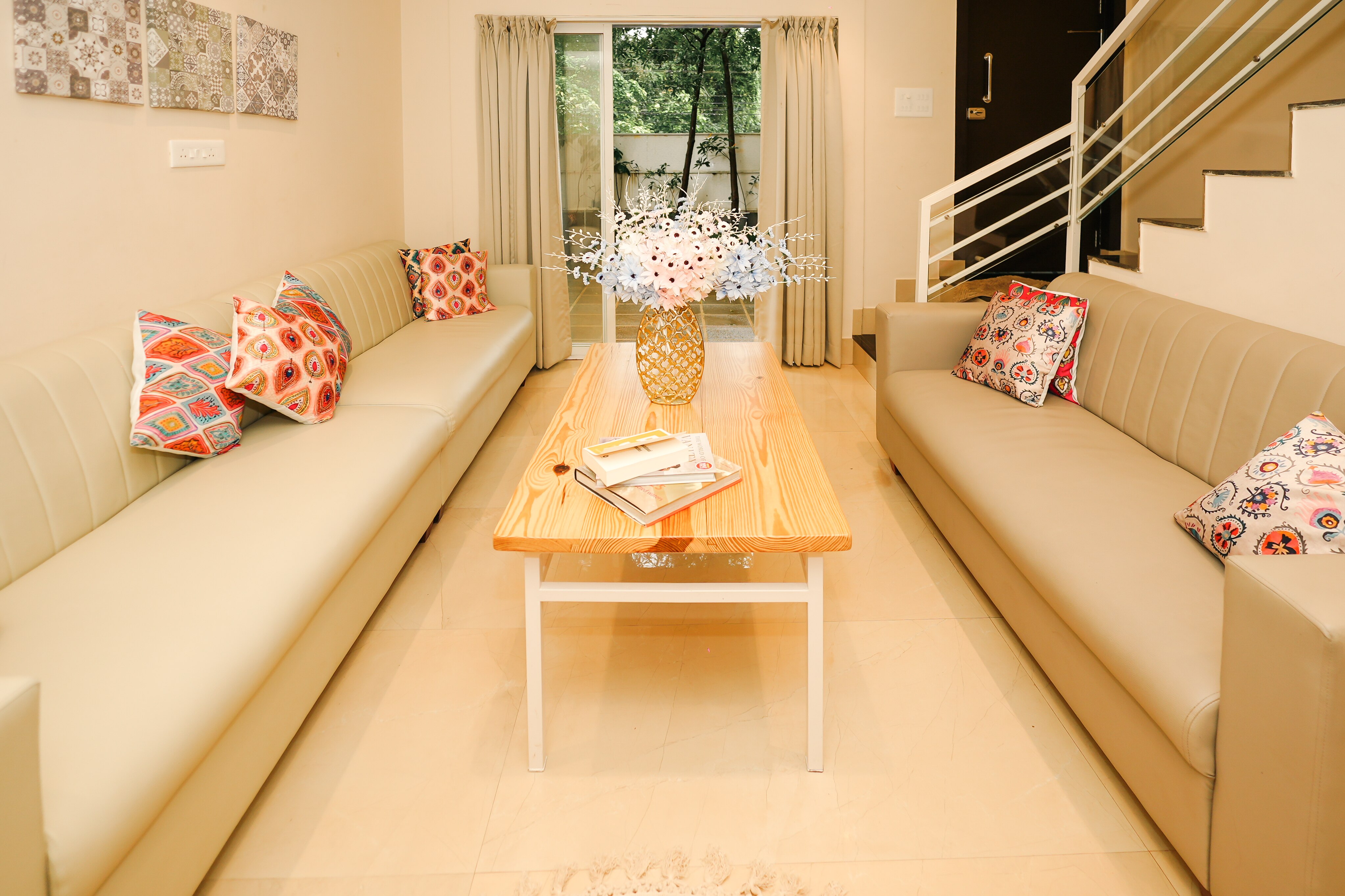 La Bliss 5bhk by Basil Stays - Tap to explore photos