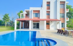 Swimming Pool 2
