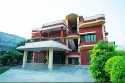 Krimson Bricks Villa, Varanasi