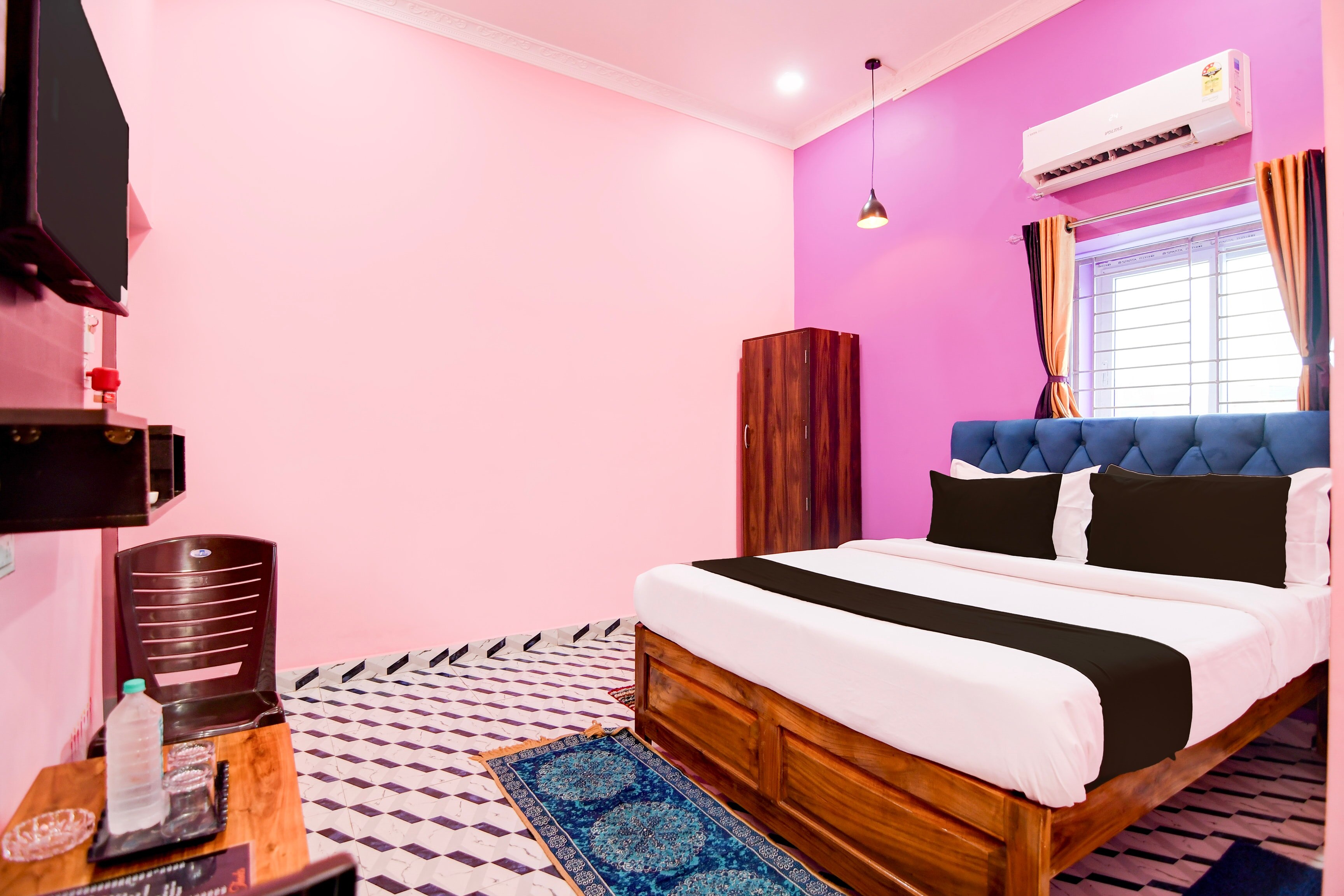 Hotel O Rishan Inn - Tap to explore photos