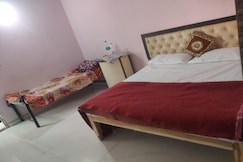 SPOT ON Sunrise Inn, Kamthi