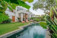 Staymaster Villa Avyakta Lux 3BR Pool in Assagao, Goa