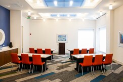 Holiday Inn Express & Suites Downtown Louisville, Floyd, Indiana