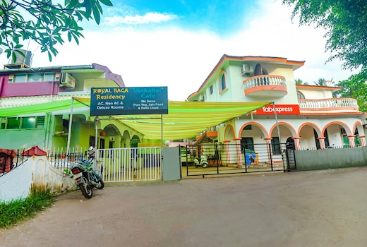 FabExpress Royal Baga Residency