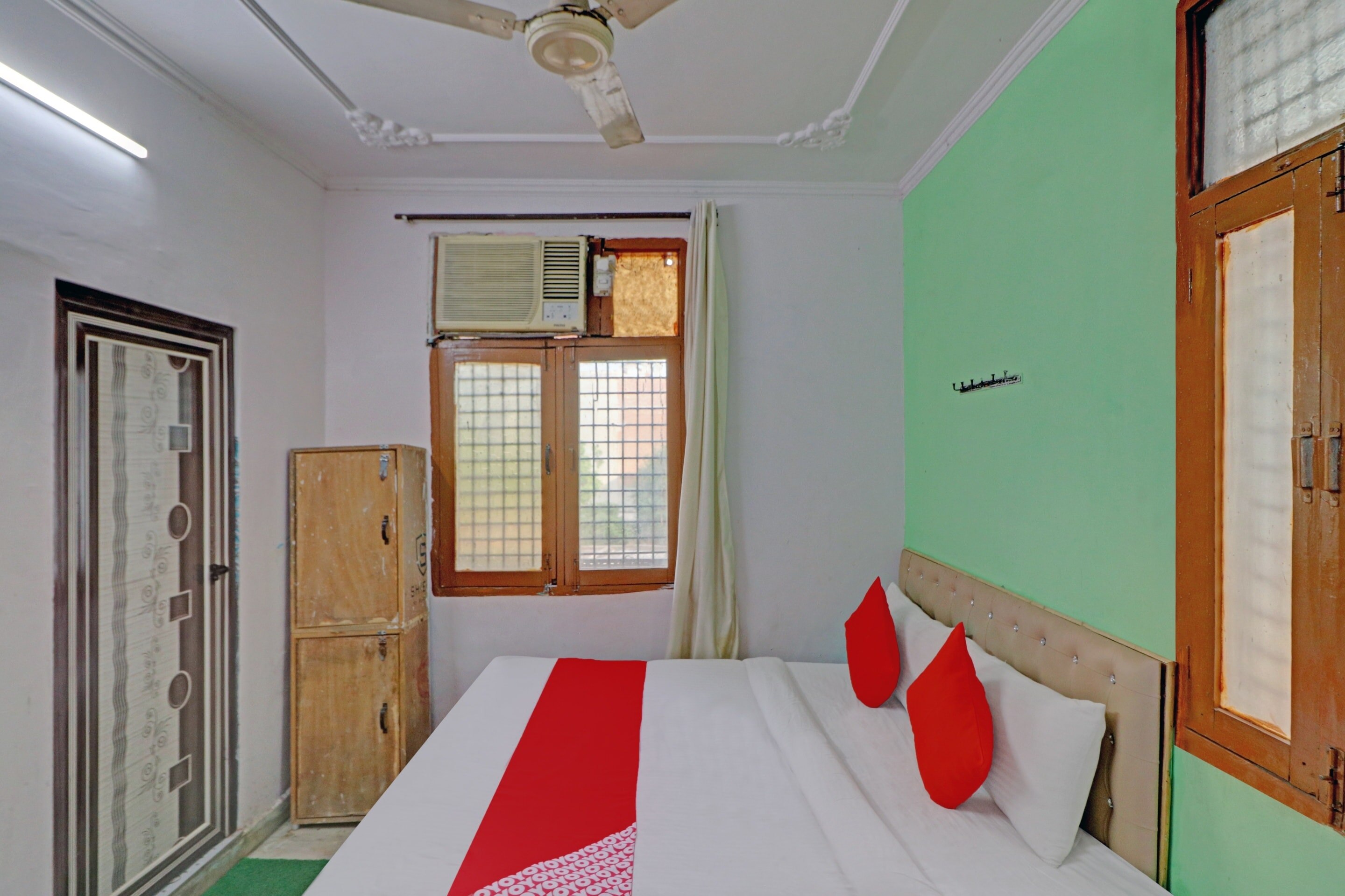 Hotel O Happy Homes Hotel - Tap to explore photos