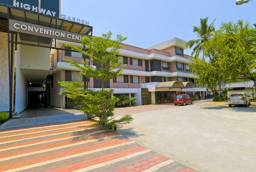 Hotel Highway Garden