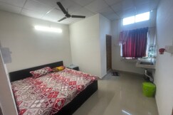 SkyStop Lodge, Guwahati