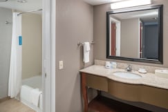Hampton Inn & Suites by Hilton Chicago-North Shore/Skokie, Chicago