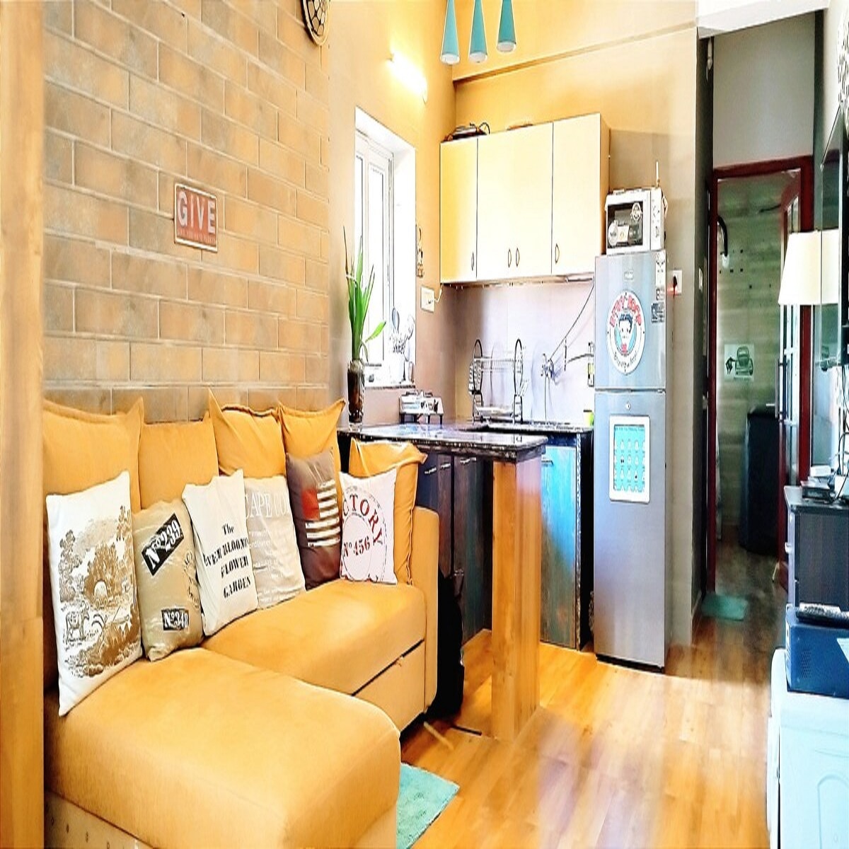 1bhk cozy beach condo AC WiFi Wash Mc 2nd floor - Tap to explore photos