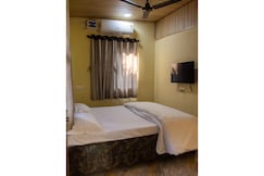 Beach Side 2BHK Inhouse Meals 5 star reviews, Alibaug