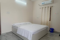 DL HomeStay, Vellore