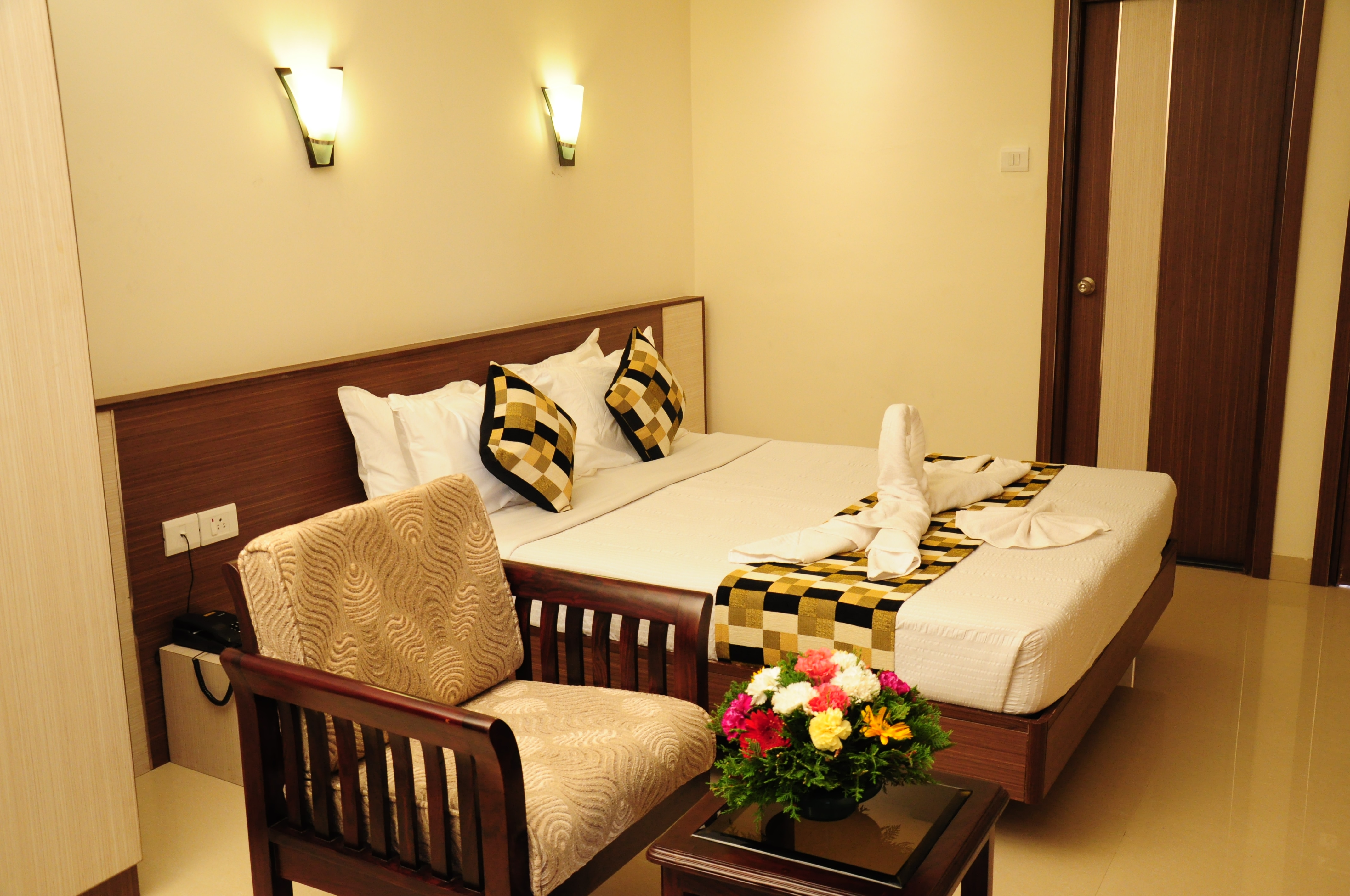 Hotel South Regency,Ernakulam - Tap to explore photos