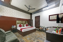 Hotel Cladis by Quadis - Sector 15 Noida, Noida