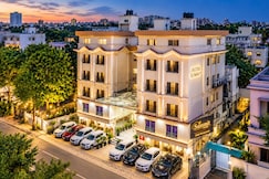 Summit Hotel, Ahmedabad