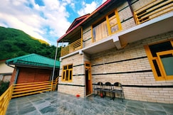 Aurum Valley Standard Duplex-2 in Tirthan by Homeyhuts, Banjar