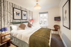 Marylebone chiltern by Viridian Apartment,  London