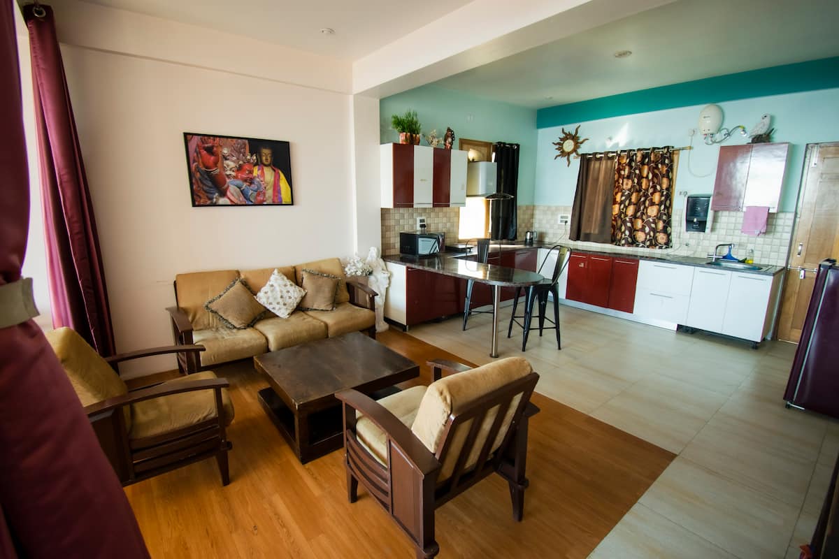 Home away from home - Hillspeak Homestay - Tap to explore photos