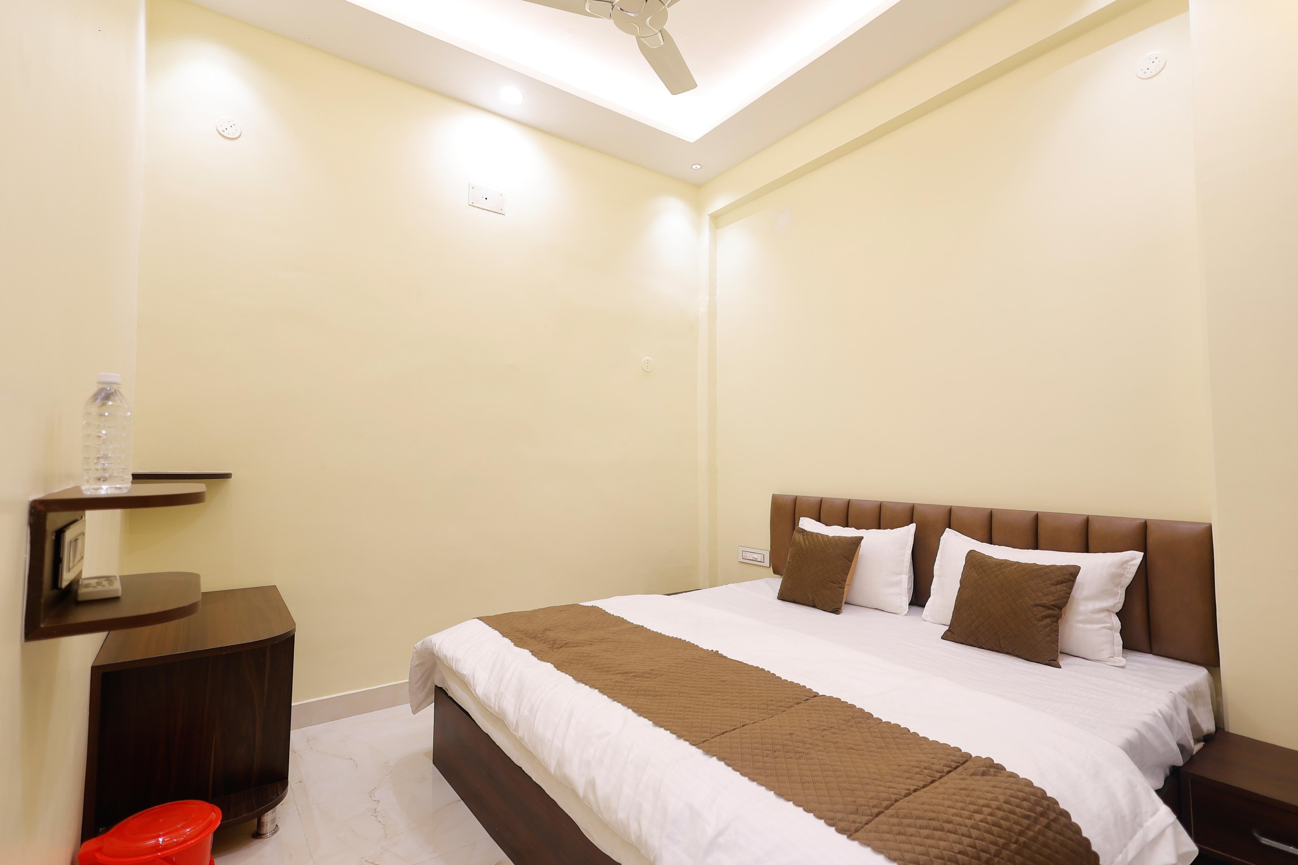 Kudus Lush Homestay - Tap to explore photos