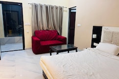 Gokuldham Hotel, Lumbini