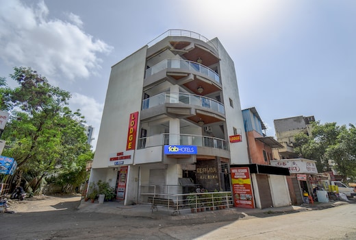 FabHotel Keshava Executive - Nr. Mahadji shinde chhatri