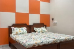 Jhun Jhun lathi Bhawan, Vrindavan