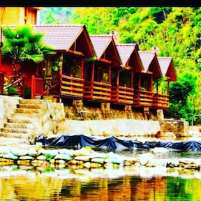 LaHermitage Resort Lansdowne Price, Address & Reviews