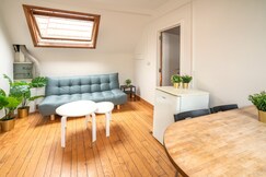 Aesthetic 2BR Apartment in Antwerp, Breda