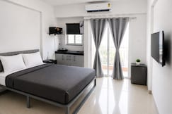 Z Express Isle of Life, Pune