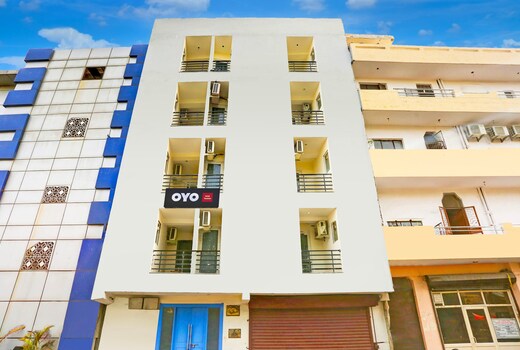 Super Hotel O Near Uttam Nagar East Metro