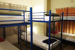 Business Deluxe Dormitory, Mumbai
