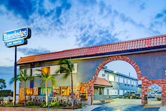 Travelodge by Wyndham LAX, Los Angeles