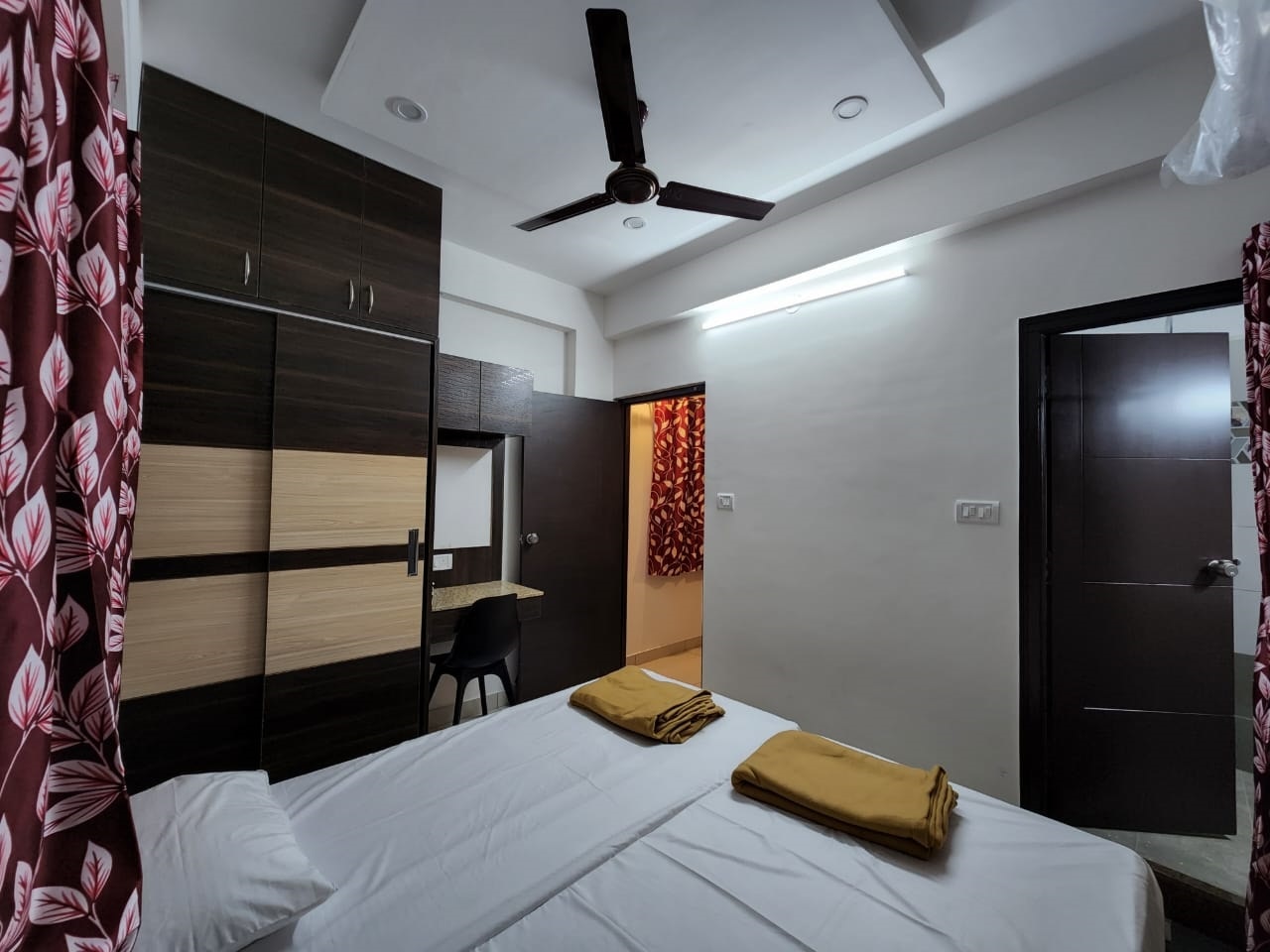 SRI BANASHANKRI RESIDENCY - Tap to explore photos