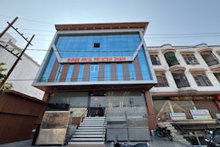 Shree Priya Priyatam Dham, Vrindavan